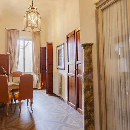 Lägenhetshotell Palazzo Martellini Residenza D'epoca