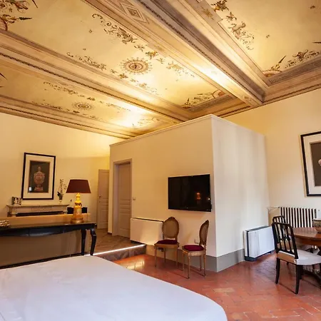 Lägenhetshotell Palazzo Martellini Residenza D'epoca 4*