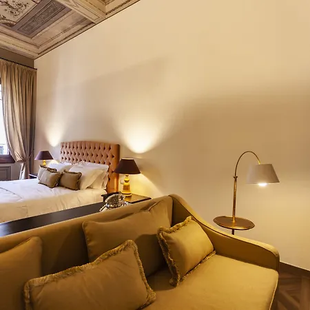 Palazzo Martellini Residenza D'epoca Apartahotel 4*