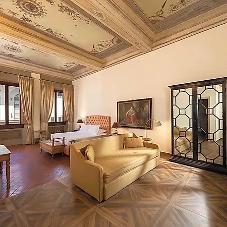 Apartmanhotel Palazzo Martellini Residenza D'epoca 4*