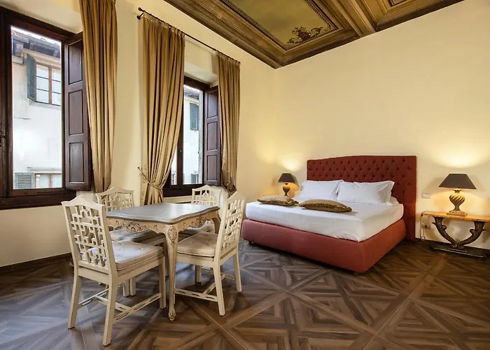 Hotel apartamentowy Palazzo Martellini Residenza D'epoca 4*