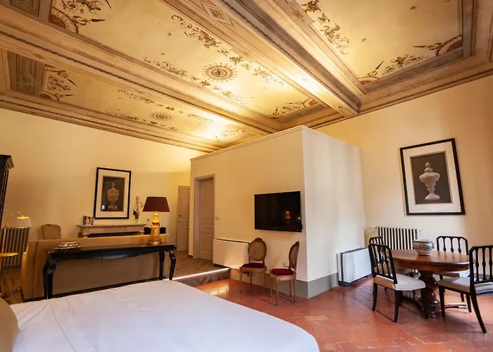 Hotel apartamentowy Palazzo Martellini Residenza D'epoca 4*