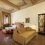 Апарт-отель Palazzo Martellini Residenza D'epoca Флоренция