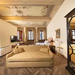 Palazzo Martellini Residenza D'epoca 4*