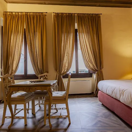 Palazzo Martellini Residenza D'epoca Aparthotel Florenz