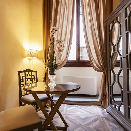 Palazzo Martellini Residenza D'epoca 4*